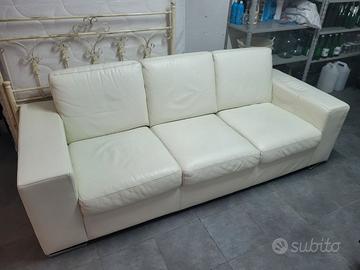 Divano pelle
