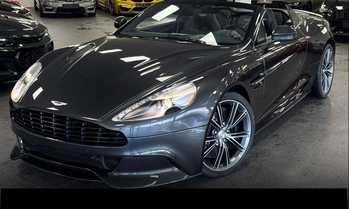 Aston Martin V12 Vanquish Vanquish Volante Touchtr