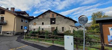 Rustico / Casale di 500 m² a Aymavilles