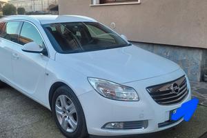 auto opel insegna sv