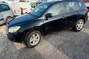 Toyota RAV 4 2.2 D-4D 136 CV Luxury SUV