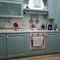 Cucina completa di elettrodomestici
