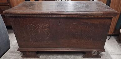 ANTIQUARIATO CASSAPANCA NOCE EPOCA '600 / '700