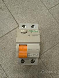 Interruttore differenziale Schneider