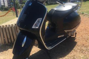 Vespa 300 GTS 2011