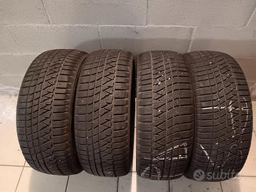 Pneumatici Invernali KUMHO 215/50 R18