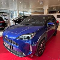 TOYOTA Yaris Cross 1.5 Hybrid 5p. E-CVT AWD-i Tr