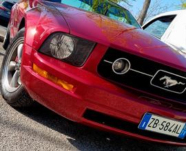 FORD Mustang - 2006