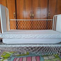 lettino vintage per bambini