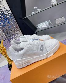 lv trainer bianche