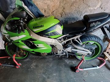 Kawasaki ninja 900 a carburatori 