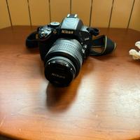 Video camera Nikon D100 , come nuova mai usata