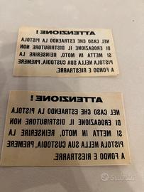 Lotto 2 adesivi vintage distributore benzina