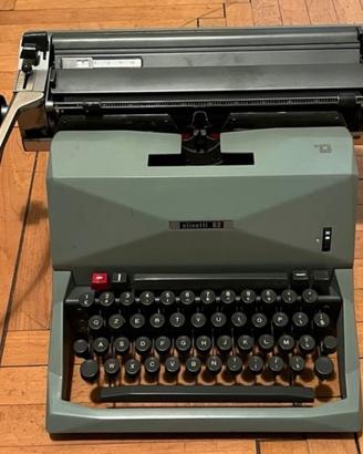 Olivetti 82 macchina da scrivere