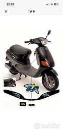 Adesivi piaggio zip