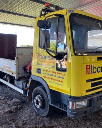 Carro attrezzi Iveco Eurocargo 65 e 12 pedana idr