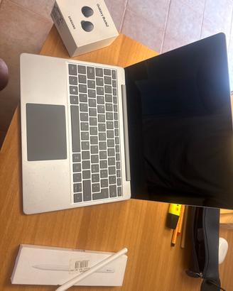 Surface Go 3 Laptop + Apple Penicl + Cuffie