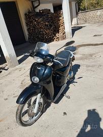 Scarabeo 50 nero