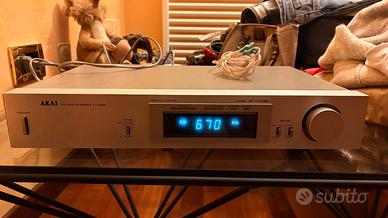 AKAI FM AM STEREO TUNER ( Modello AT-K03L) Anni 80