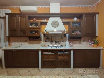 Cucina completa in rovere