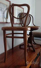 Sedie Thonet seduta a cuore primi '900