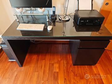 Scrivania Ikea Malm nero wengé con cassettiera