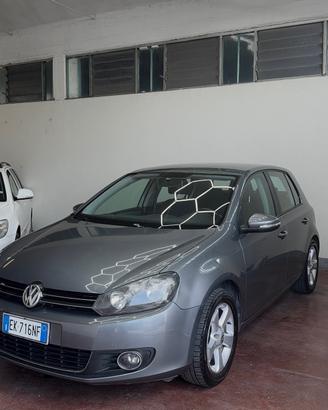 Volkswagen Golf 1.6 TDI DPF 5p. Highline