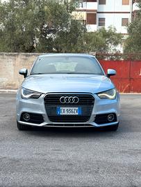 Audi A1 1.6 TDI 105 cv Attraction