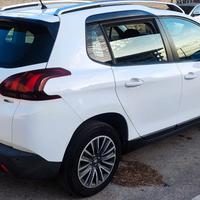 Peugeot 2008 PureTech Active 1.2 Benzina – 67.000