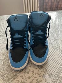 Jordan 1 mid university blue numero 43