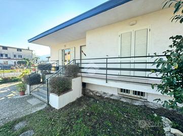 VILLA SINGOLA A ROTONDI