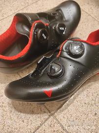 Scarpe ciclismo Vittoria nero/rosso numero 41
