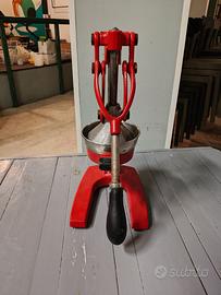 Spremiagrumi in Ferro