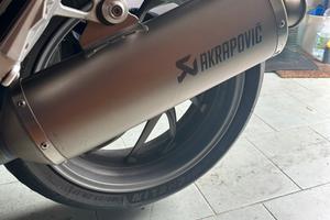 Scarico akrapovic r 1200 r bialbero