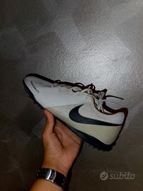 SCARPE DA CALCIO "NIKE"