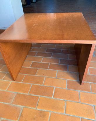 Tavolino  in legno