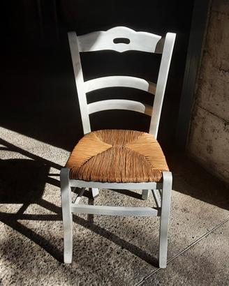 Sedie in legno shabby chic
