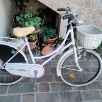 Bici city girl bianca con cestino + blocca raggio 