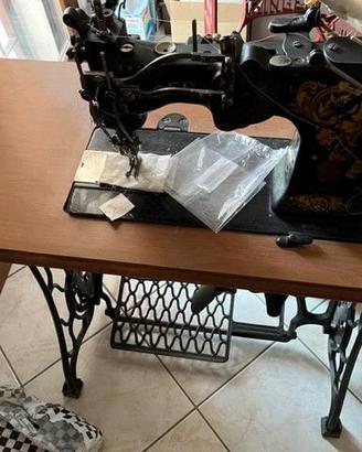 Macchina orlo a giorno Singer 119-W