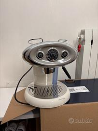 MACCHINA CAFFE ILLY IPERESPRESSO