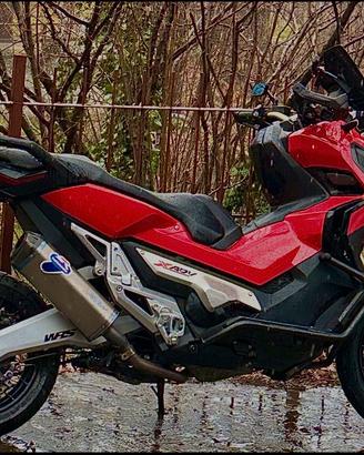 HONDA X-ADV 750