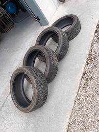 Gomme invernali 215/45/17