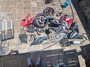 pezzi di ricambio r125 2008-2013