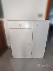 Mobile due ante con cassetto