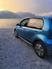 Volkswagen e-up elettrica batteria 36kwh