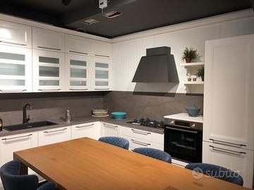 Cucina nuova in svendita dal nostro magazzino