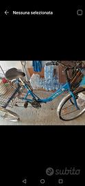 Bici con tre ruote per anziani