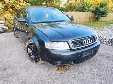 Audi a4 anno 2002 ricambi usati