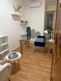 Stanze ufficio finemente arredate disponibili