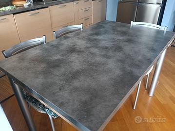 tavolo da cucina + 4 sedie